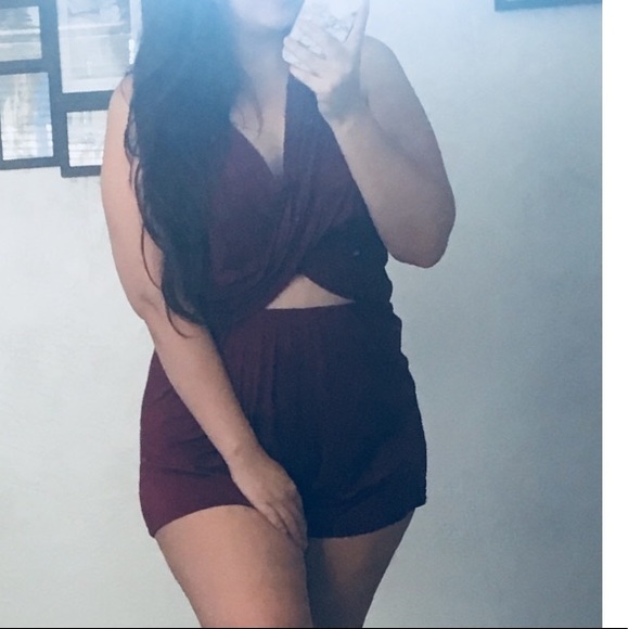 Burgundy romper - Picture 2 of 5